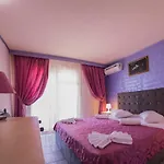 Hotel Voila 3*
