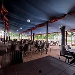 Voila Hotel 3*